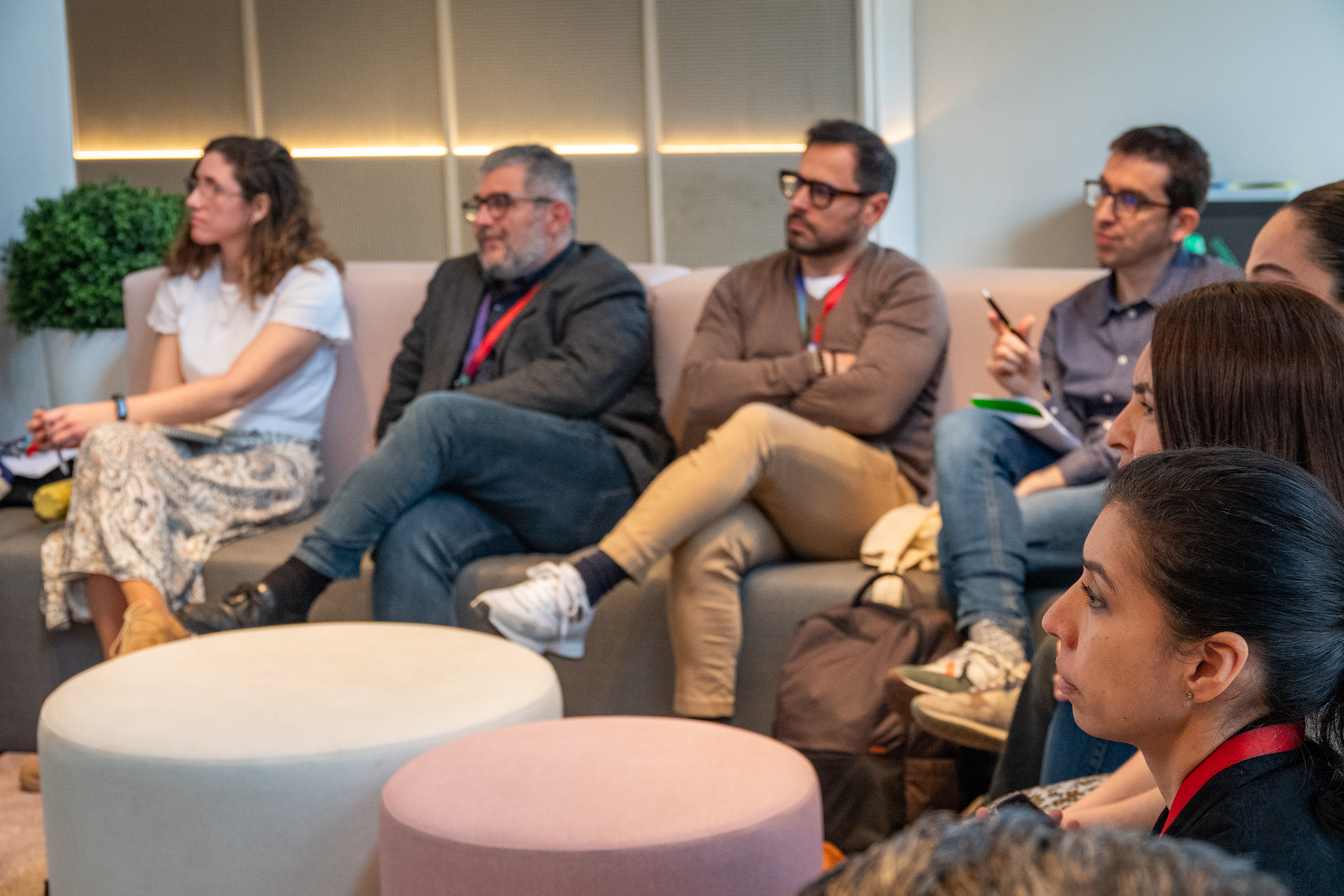 Photography from: CETT Research Seminar, el espacio para la investigación, el turismo y la hotelería. | CETT